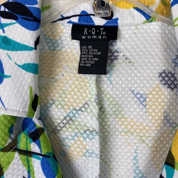 Floral Blazer with Blue and Yellow Accents - Picture 2 of 6